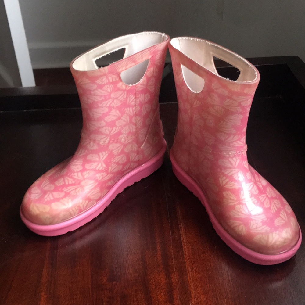 UGG rain / Snow Boots!